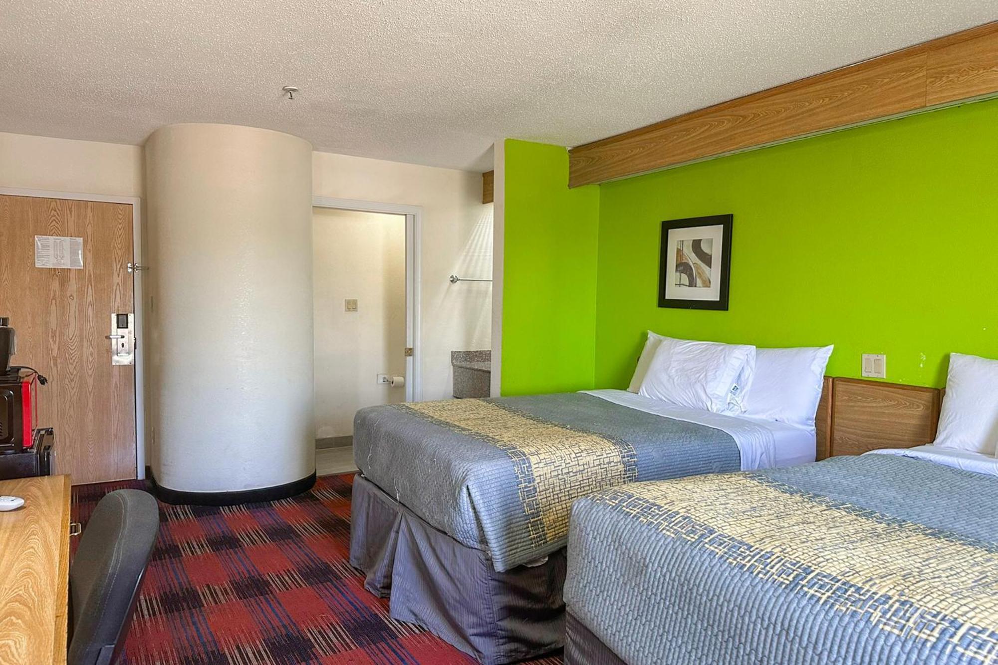 Classic Inn By Oyo I- 240 Near Memphis Airport Εξωτερικό φωτογραφία