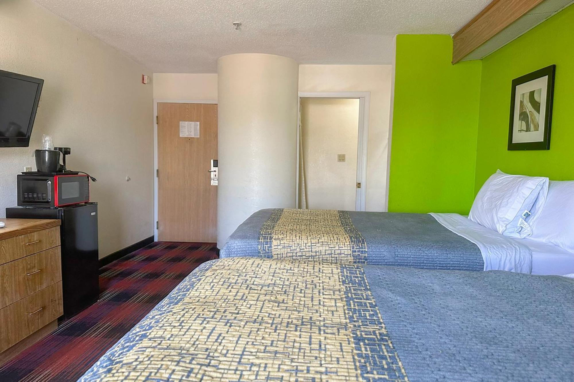 Classic Inn By Oyo I- 240 Near Memphis Airport Εξωτερικό φωτογραφία
