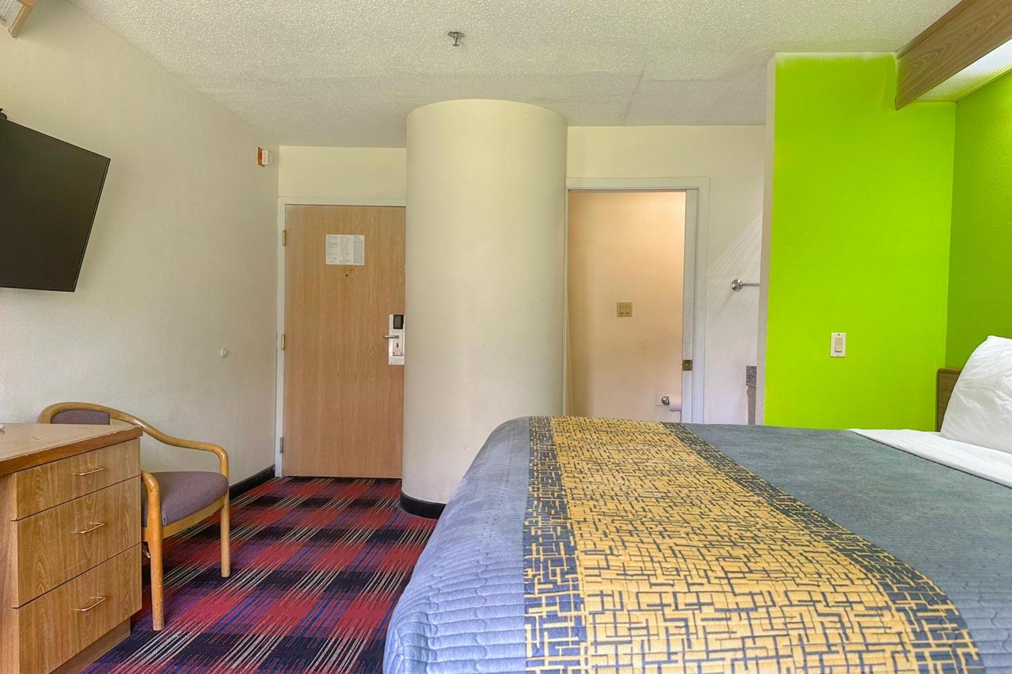 Classic Inn By Oyo I- 240 Near Memphis Airport Εξωτερικό φωτογραφία