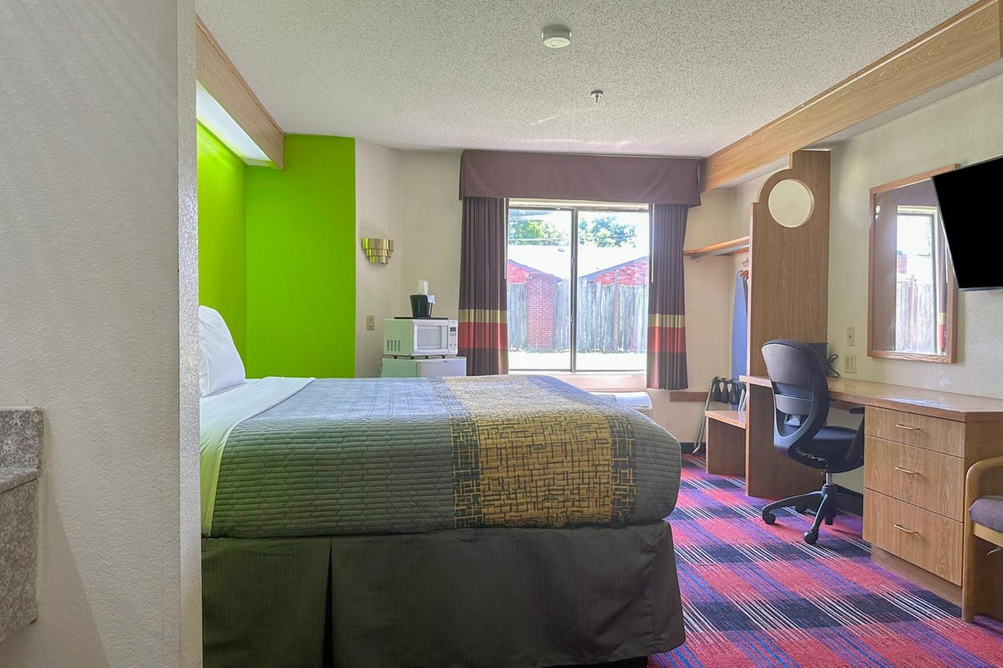 Classic Inn By Oyo I- 240 Near Memphis Airport Εξωτερικό φωτογραφία